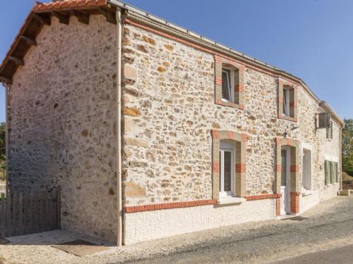 Touvois Maison | Gîte familial avec parc, jeux pour enfants et vélos, proche du Lac de Grand Lieu - FR-1-306-1040