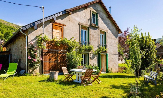 Boussenac Maison | Gîte for 8 People in Ariège