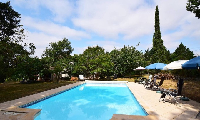 Castella Maison | Gîte grande capacité avec piscine La Chênaie à Castella