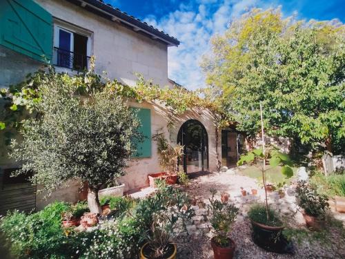 Galgon Maison | Gîte Jardin Du Chay