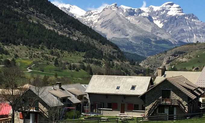 Saint-Etienne-en-Devoluy Maison | Gîte "le Beau Rêve" : Groupe de 27 Personnes max