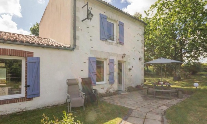La Haie-Fouassiere Maison | Gîte La Haie-Fouassière, 3 pièces, 5 personnes - FR-1-306-817