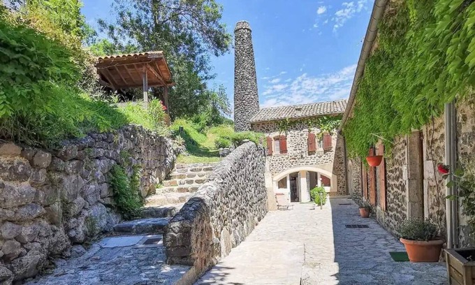Rochessauve Maison | Gîte la Magnanerie en Bord de Rivière avec Cascade - Domaine au Ch'ti Ardéchois