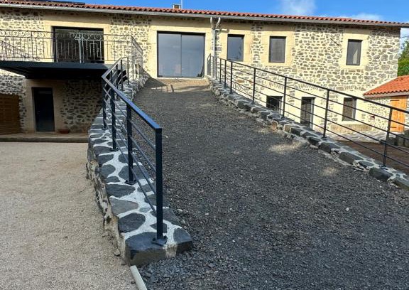 Lantriac Maison | Gîte la maison de Victoria