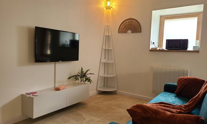 Chateau-Verdun Appartement | Gîte la Rivière, valléede l'Aston, navette station, proches commerces