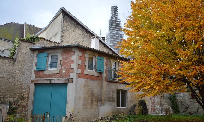 Joinville Maison | Gîte La Rose Trémière - Maison Avec Terrasse, Idéale Pour un Séjour en Famille