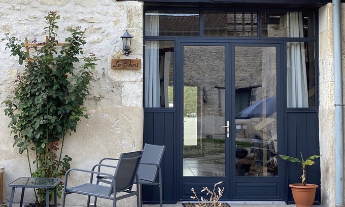 Champagne-et-Fontaine Maison | Gîte « Le Chai » Domaine Métairie des Gâcheries -Piscine-Dordogne/Perigord Vert