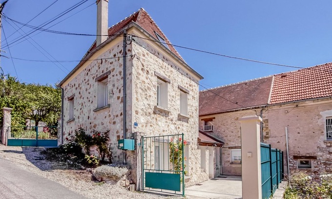 Monthurel Maison | Gîte Leomie 3* - Maison en pierre au pied des vignes - Monthurel