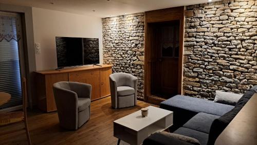 Saint-Prancher Maison | Gîte Lyaz