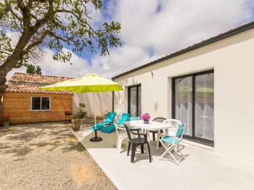 Chaumes-en-Retz Maison | Gîte moderne avec confort, près de la mer, jardin clos, garage, WiFi, et équipements bébé - FR-1-306-1173