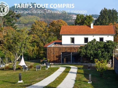 Montbrison Maison | Gîte moderne avec jardin, étang, terrasses et confort tout inclus à Montbrison - FR-1-496-157