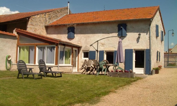 Poezat Maison | Gîte Pôëzat, 4 pièces, 6 personnes - FR-1-489-118
