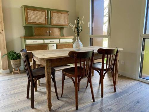 Rety Maison | Gîte paisible au style rétro
