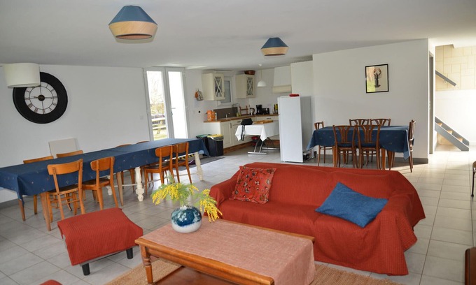 Sainte Gemme Maison | Gîte Platane - 3* - Grande capacité - 5 chambres - 12 pers - Piscine.