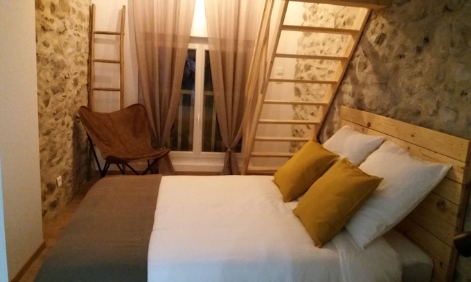 Auzat Maison | La feda gîte Pyrénées Ariégeoises sport et nature