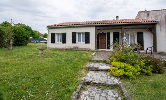 Retaud Cottage | Gîte Rétaud, 6-8 personnes, piscine sous abris