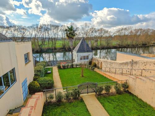 Sable-sur-Sarthe Maison | Gîte restauré 6 pers. au bord de la rivière, proche centre, parking et wifi - FR-1-410-380