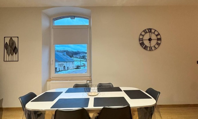 Foncine-le-Bas Appartement | La petite fille des rivières, rive droite