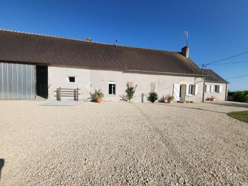 Paulnay Maison | Gîte Rural au Cœur du Berry avec Terrasse et Chevaux Bienvenus - FR-1-591-733