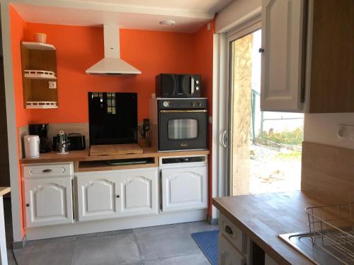 Monce-en-Belin Maison | Gîte tout confort près du circuit des 24H du Mans - 3 chambres, jardin et parking privé - FR-1-410-261