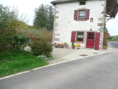Bonvillet Maison | Gîte Tranquille avec Cheminée, Terrasse sur la Saône et Borne EV, Animaux Bienvenus - FR-1-589-103