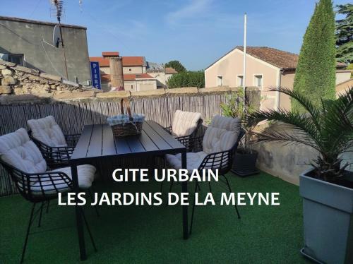 Orange Maison | Gîte urbain les jardins de la meyne