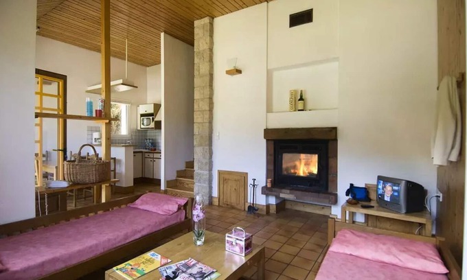 Mende Villa | Village de Gîtes Le Colombier - Gîte 4 Personnes
