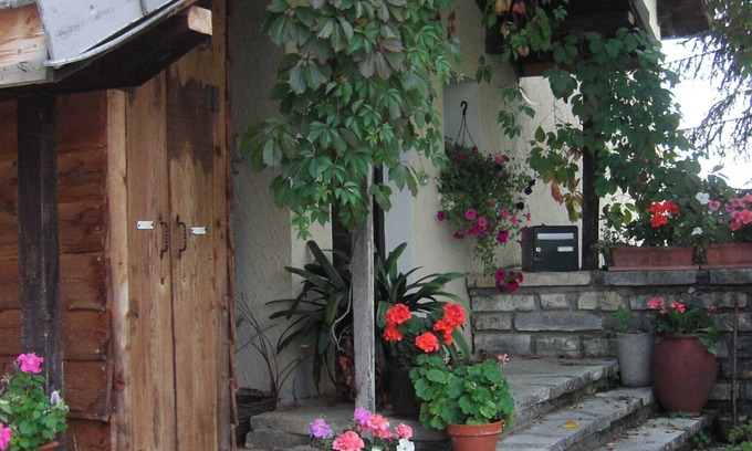 Saint-Leger-les-Melezes Appartement | Gîtes de Combebelle - situé au calme à 600 m des pistes - départ de sentiers