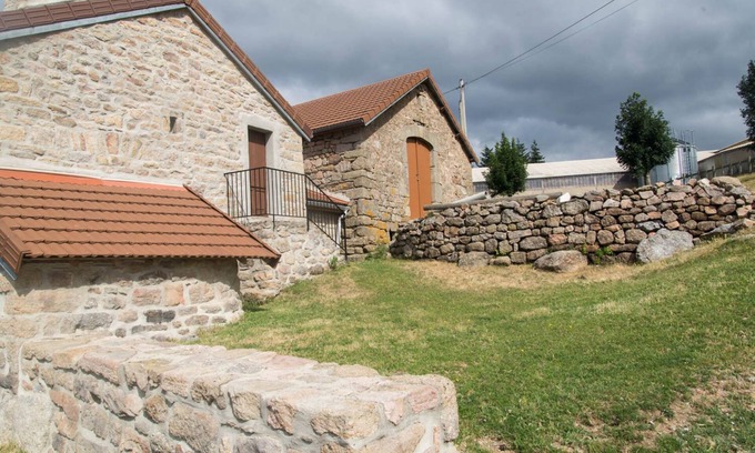 Pied-de-Borne Maison | Gîtes de France 3/5 personnes à La Bessière