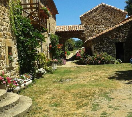 Laguepie Maison | Gîtes de Lez