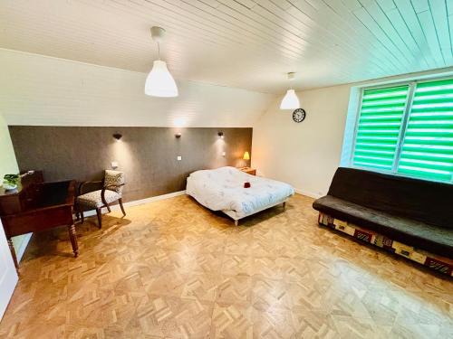 Le Breuil Appartement | Gîtes Montvaltin - Grand studio villa