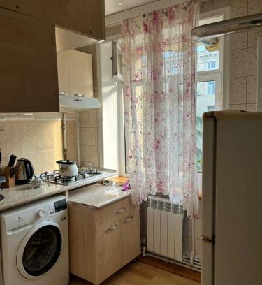 Ganja Appartement | Gəncədə 2 otaqlı təmirli və əşyalı mənzil
