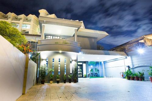 Tanjung Bungah Lit Et Petit-Déjeuner | G Beach Front Villa