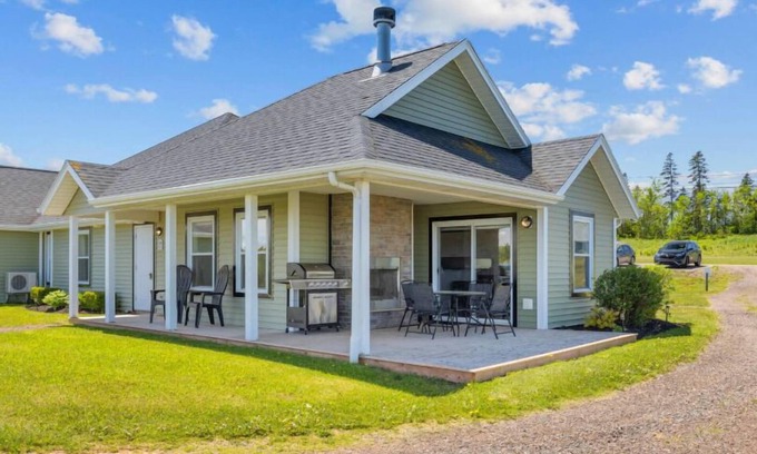 Stanley Bridge Maison | Gables Golf Getaway near Cavendish