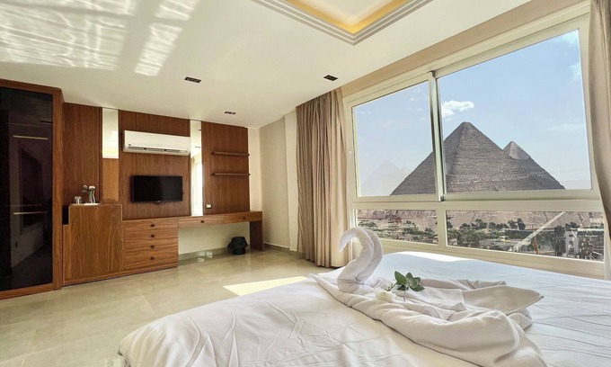 Al Haram Maison | Alpha Pyramids Hotel