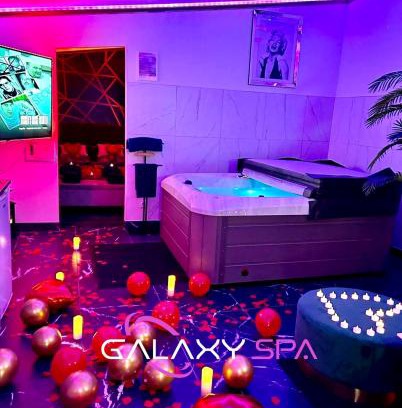 Champigneulles Appartement | GALAXY SPA - Suite Jupiter Jacuzzi Privatif