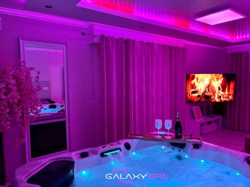Champigneulles Appartement | GALAXY SPA - Suite Venus Jacuzzi et Sauna Privatif