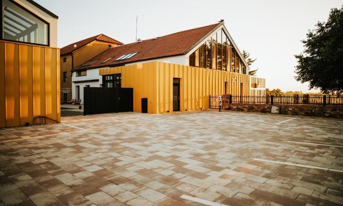 Zeraviny Hôtel | Galerie mlýn Žeraviny