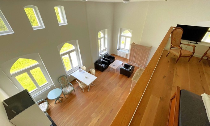 Hohendorf Appartement | Galery-apartment Deluxe 13 - Schloss Hohendorf