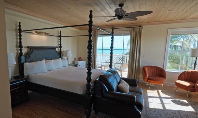 Marathon Maison | Galleon Suite at Grassy Flats Resort
