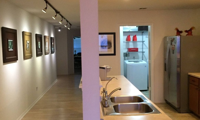 Timberwood Park Maison | Entrée du couloir de la galerie et bureau privé inclus