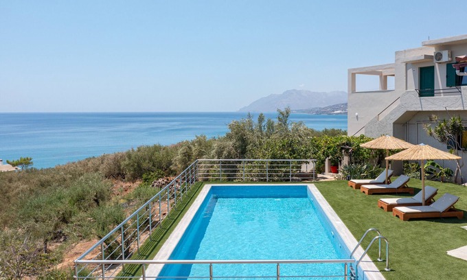 Keratokambos Chalet De Ski | Gallery Home,near beach,private pool, South Crete