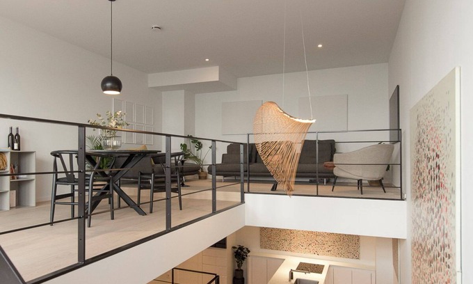 Oberwiesenfeld Maison | Gallery Loft, 3 Level Maisonette w/ private garden + access to rooftop, bicycles