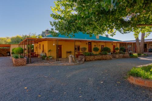 Beaufort West Maison | GaMamadi Guest Farm