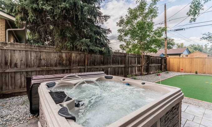 Alta Vista Area Maison | Game Room- Hot Tub- Sauna & Projector!