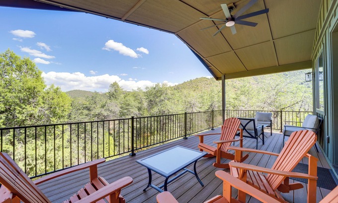 Payson Cabine | Games & Outdoor Seating: Cabin in Scenic Payson!