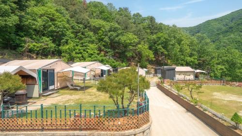 Oeseo Maison | Gapyeong camp with pet & aegyeonglamping
