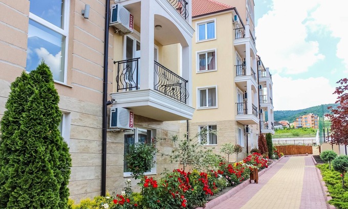 Intsaraki Copropriété | Jardin Appartement 3 pièces E3 à Macon Residence