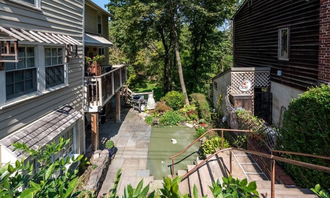 New Hope Appartement | Rez-de-jardin / Vue magnifique sur le pont / Stream Down Town New Hope