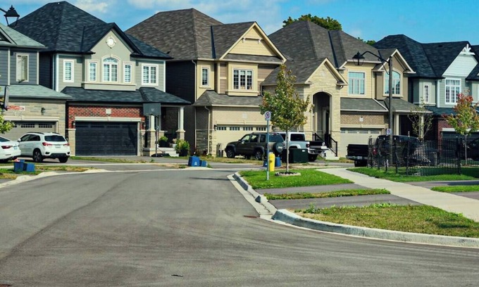 Brantford Maison | Garden Ave Suite – 3 Mins to Hwy 403
